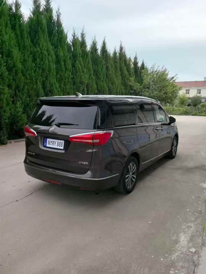 枣庄19年别克GL86