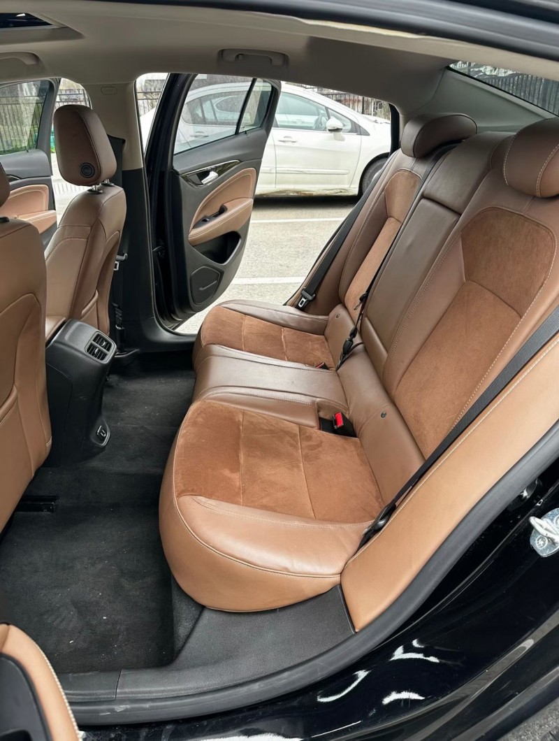 济宁19年别克君威6