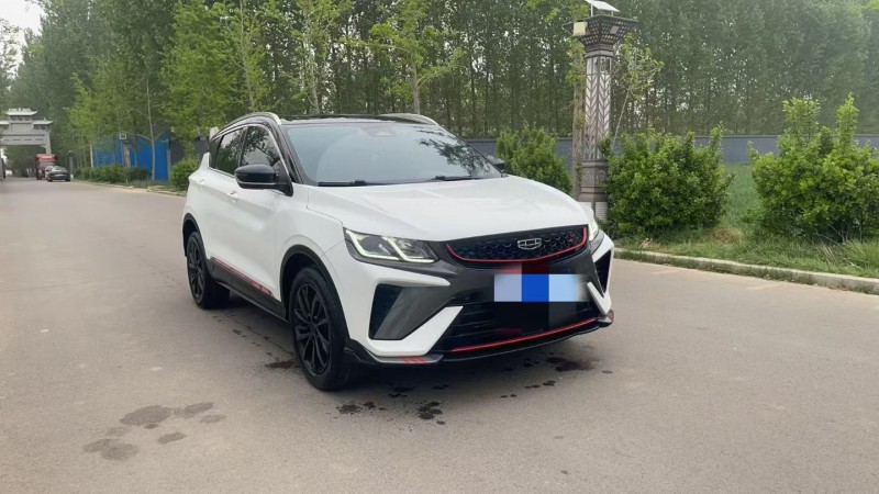 济宁22年吉利缤越3