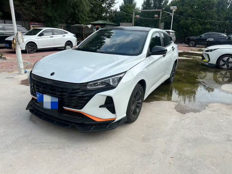 济宁23年东风奕炫3