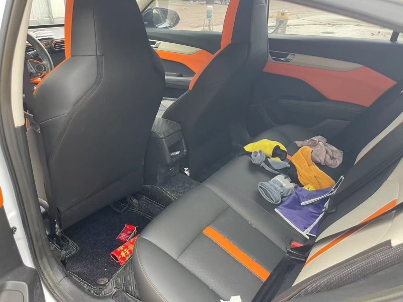 济宁23年东风奕炫6