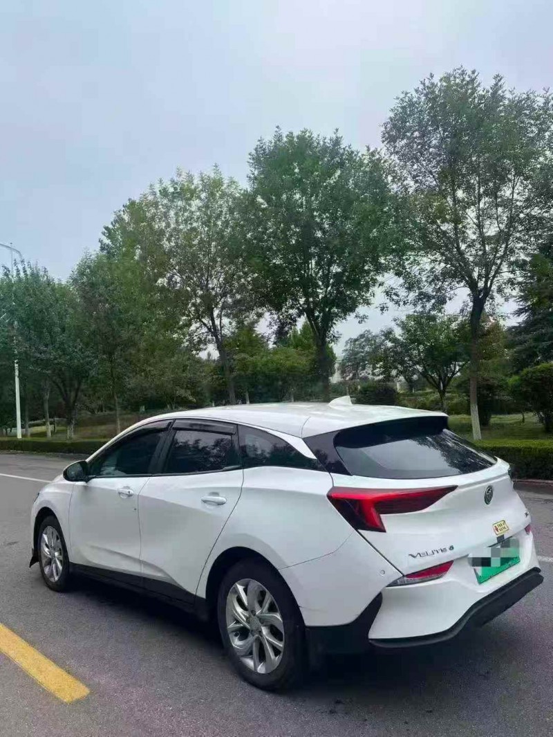 泰安22年别克微蓝4