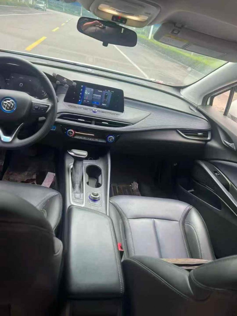 泰安22年别克微蓝7