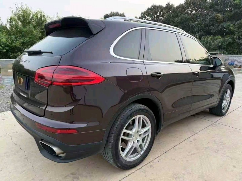 枣庄16年保时捷卡宴8