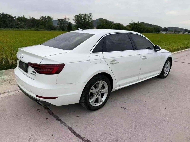 宁波18年奥迪A4L7