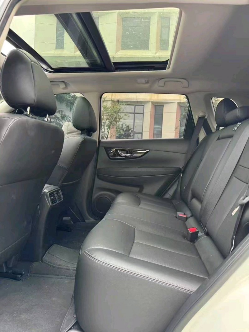 广州24年日产奇骏5