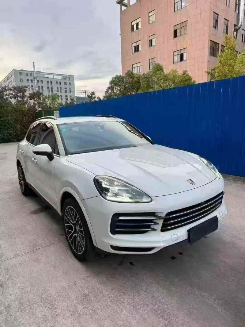 衢州19年保时捷卡宴3