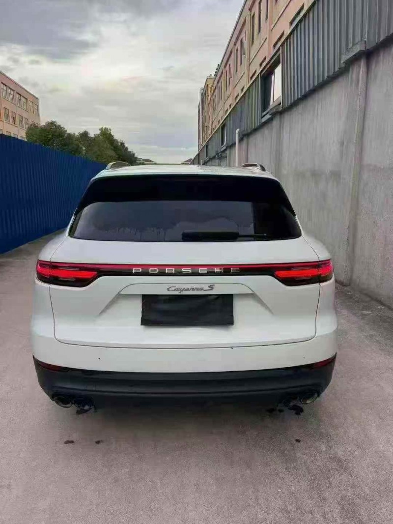 衢州19年保时捷卡宴9