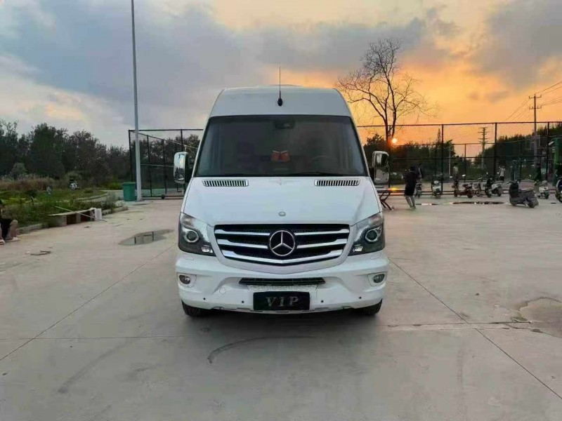 徐州15年奔驰斯宾特1