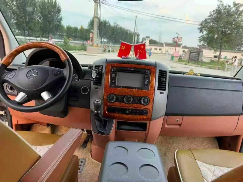 徐州15年奔驰斯宾特4