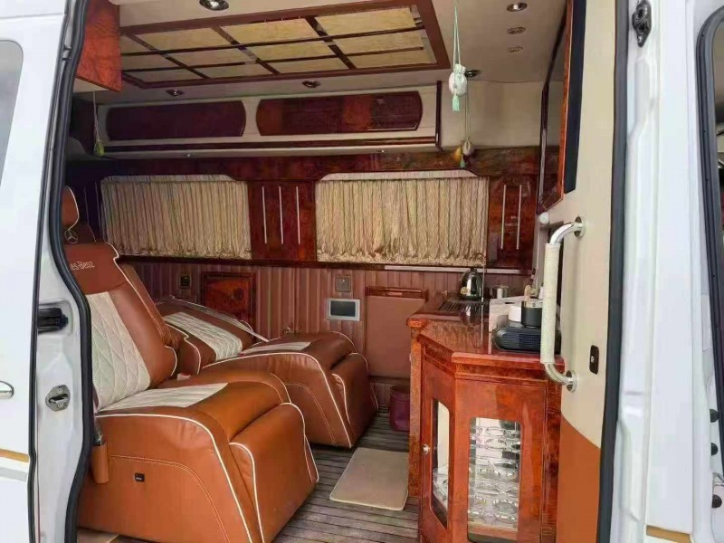 徐州15年奔驰斯宾特6