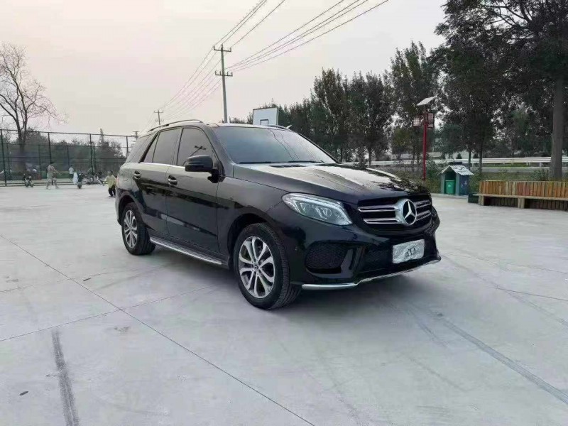 徐州17年奔驰GLE2