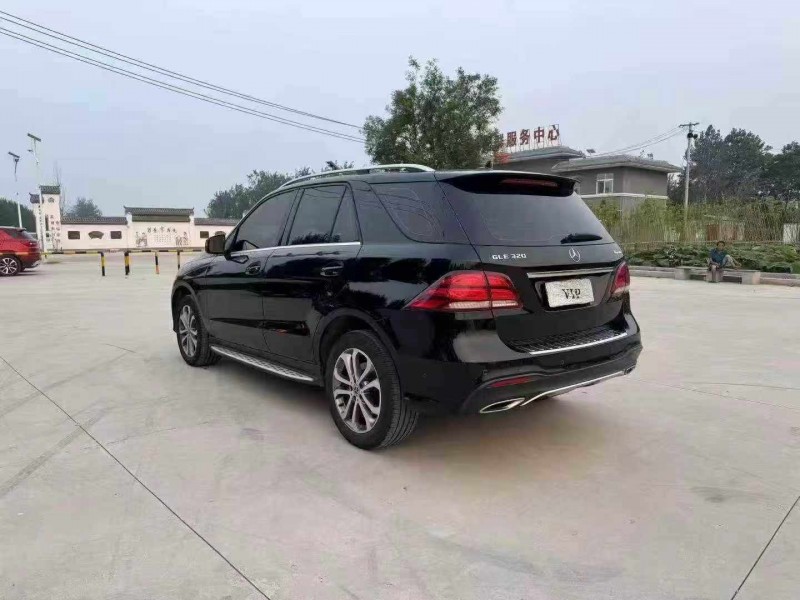 徐州17年奔驰GLE8