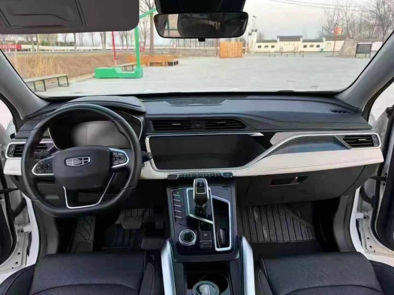 徐州22年吉利博越4