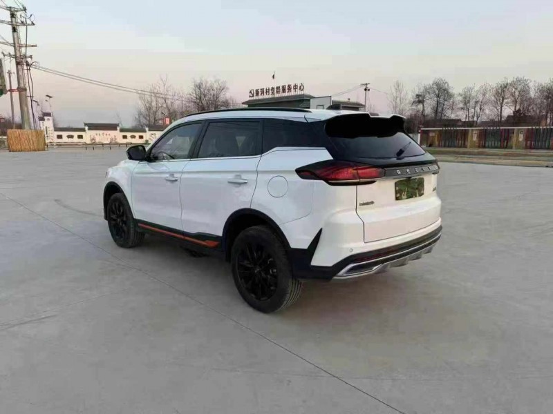 徐州22年吉利博越7