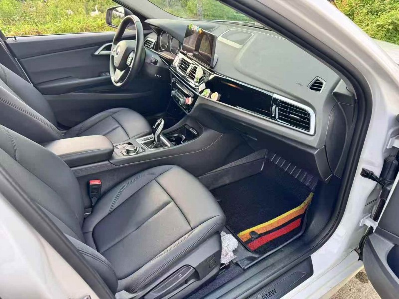 衢州23年宝马1系7