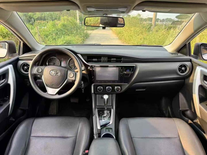 衢州17年丰田卡罗拉4