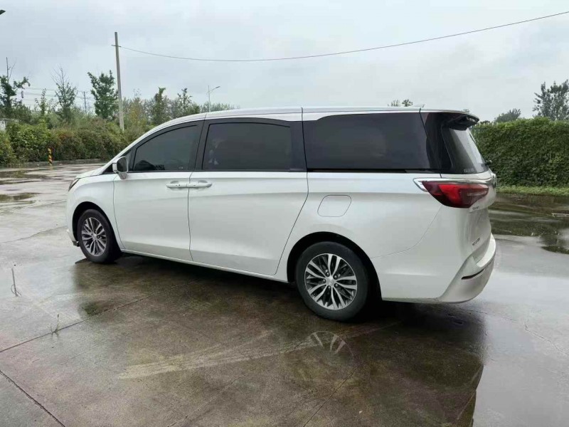 徐州21年别克GL88