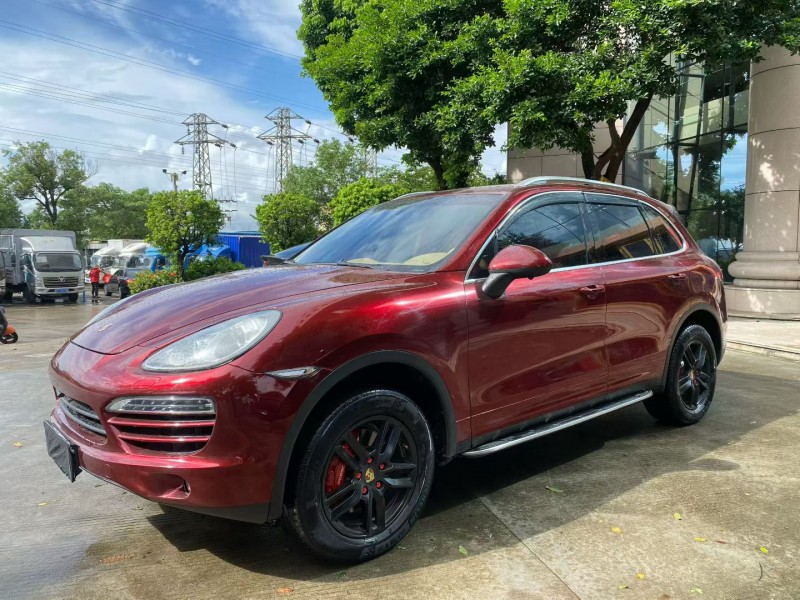 中山12年保时捷卡宴3