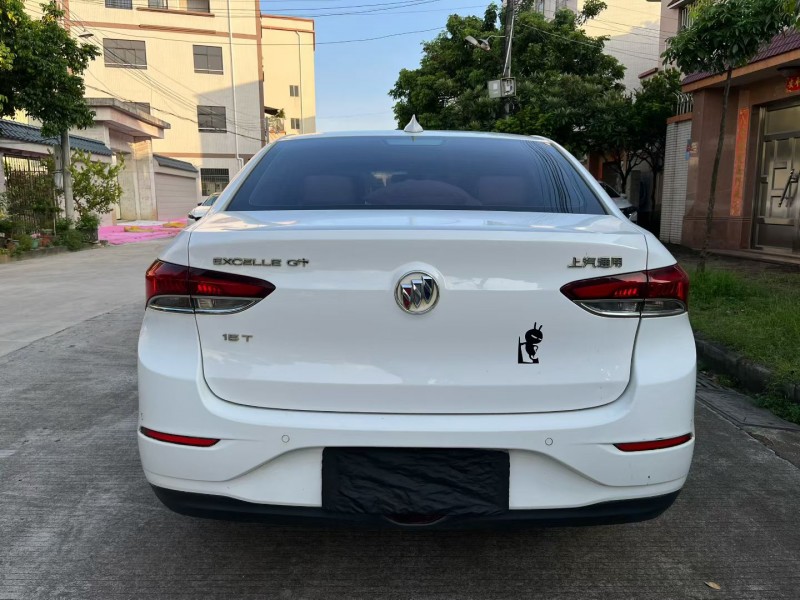 中山19年别克英朗9