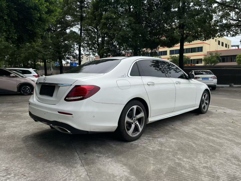 中山19年奔驰E7
