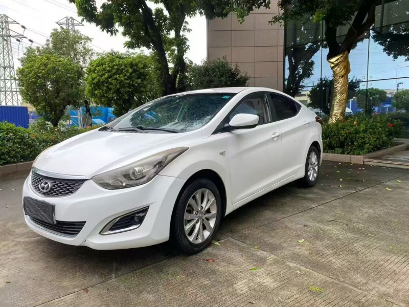 中山17年现代朗动2