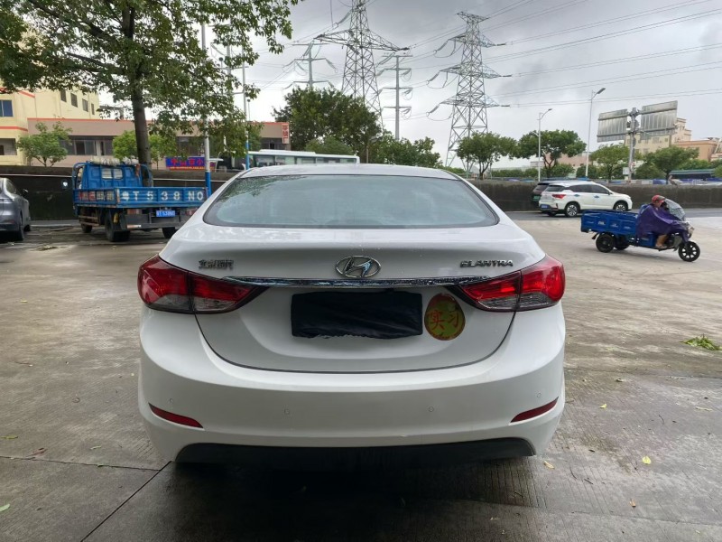 中山17年现代朗动9