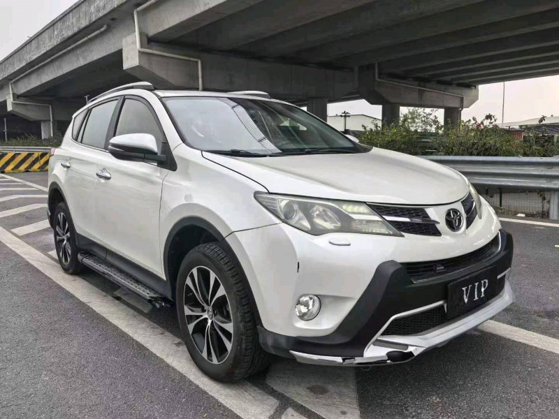 广州15年丰田RAV43