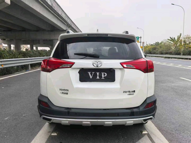 广州15年丰田RAV45