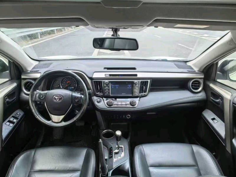 广州15年丰田RAV47