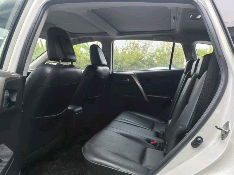 广州15年丰田RAV48