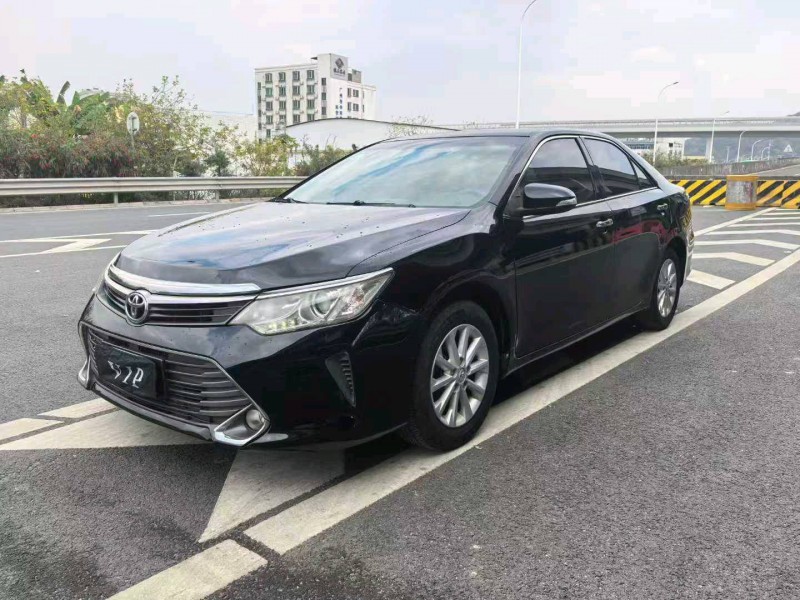 广州15年丰田凯美瑞3