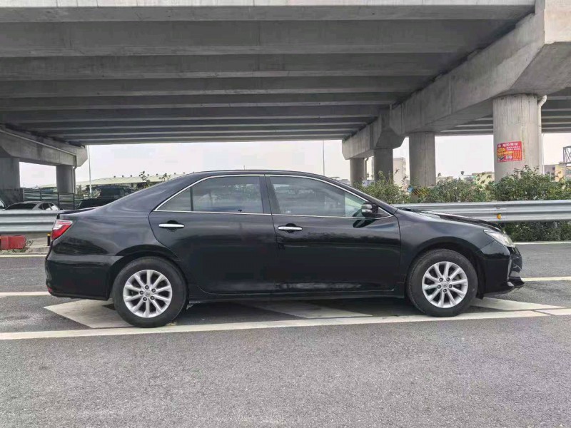 广州15年丰田凯美瑞6