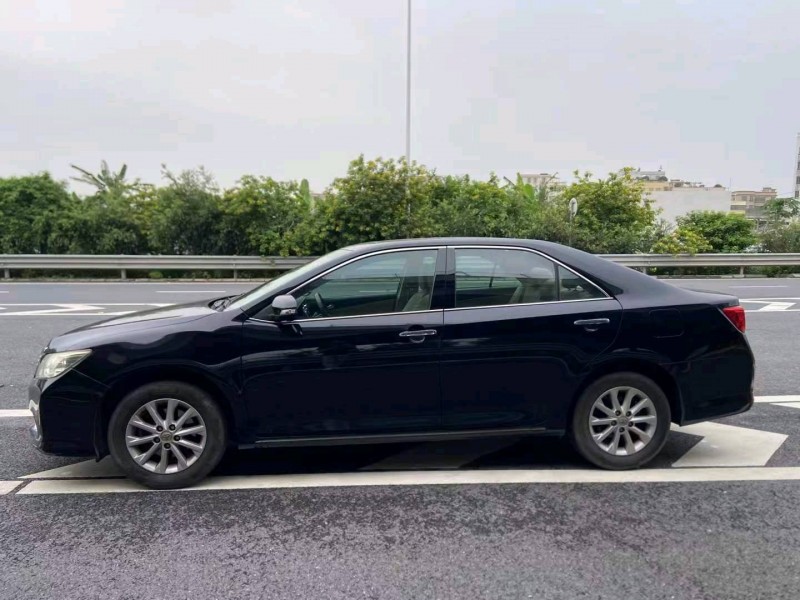 广州13年丰田凯美瑞6