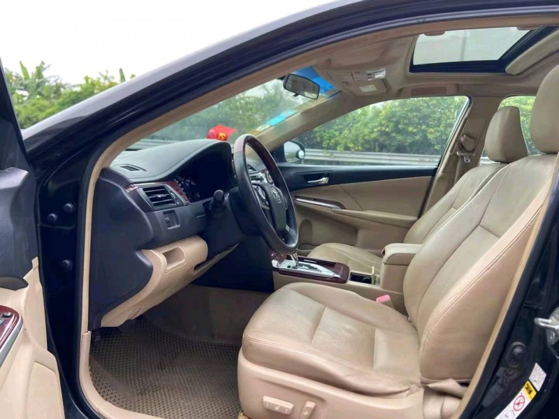 广州13年丰田凯美瑞7