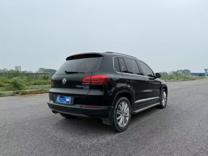 南宁14年大众途观6