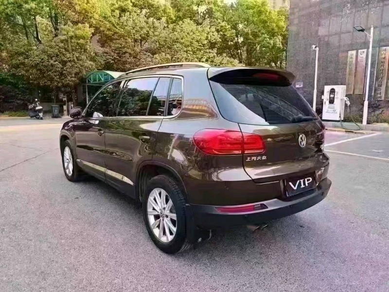 长沙19年大众途观7