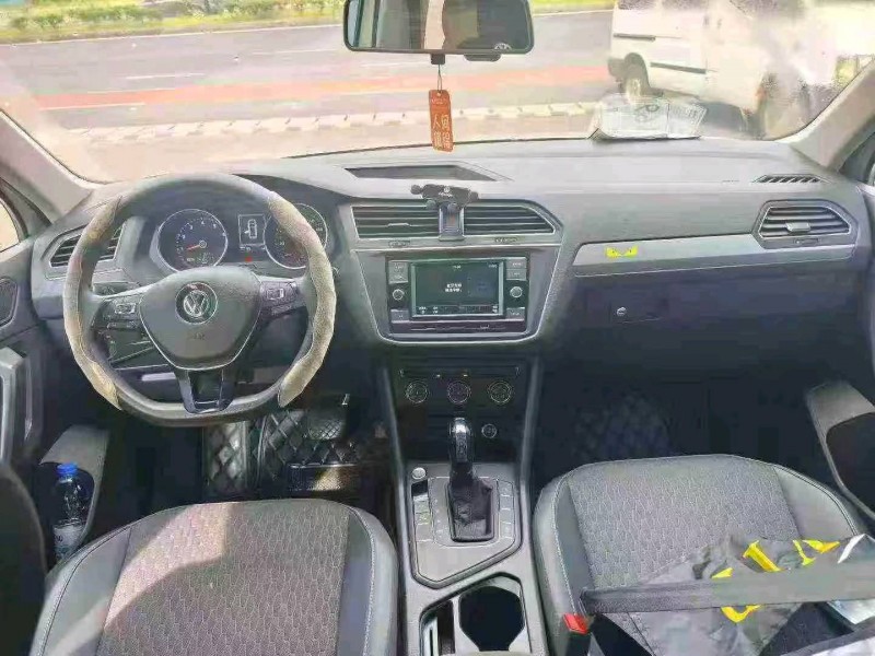 台州19年大众途观8