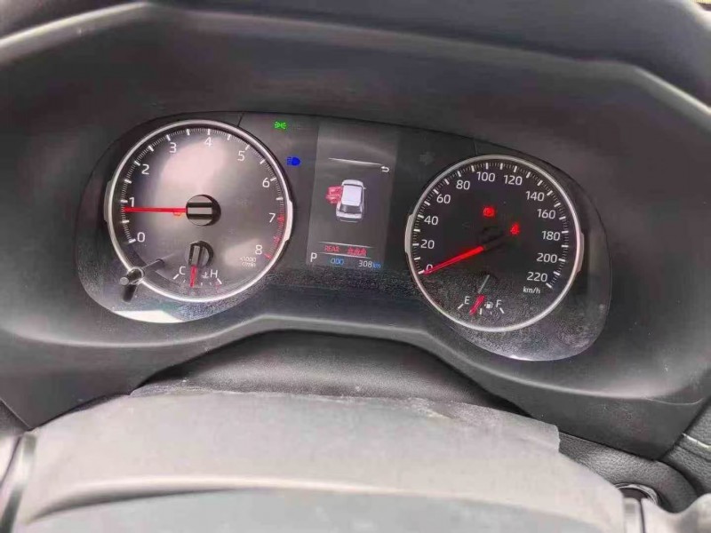 济宁21年丰田威兰达5