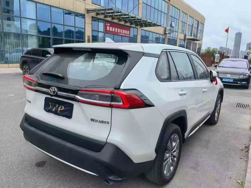 济宁21年丰田威兰达7