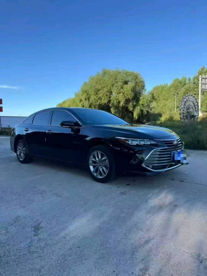 台州21年丰田亚洲龙2