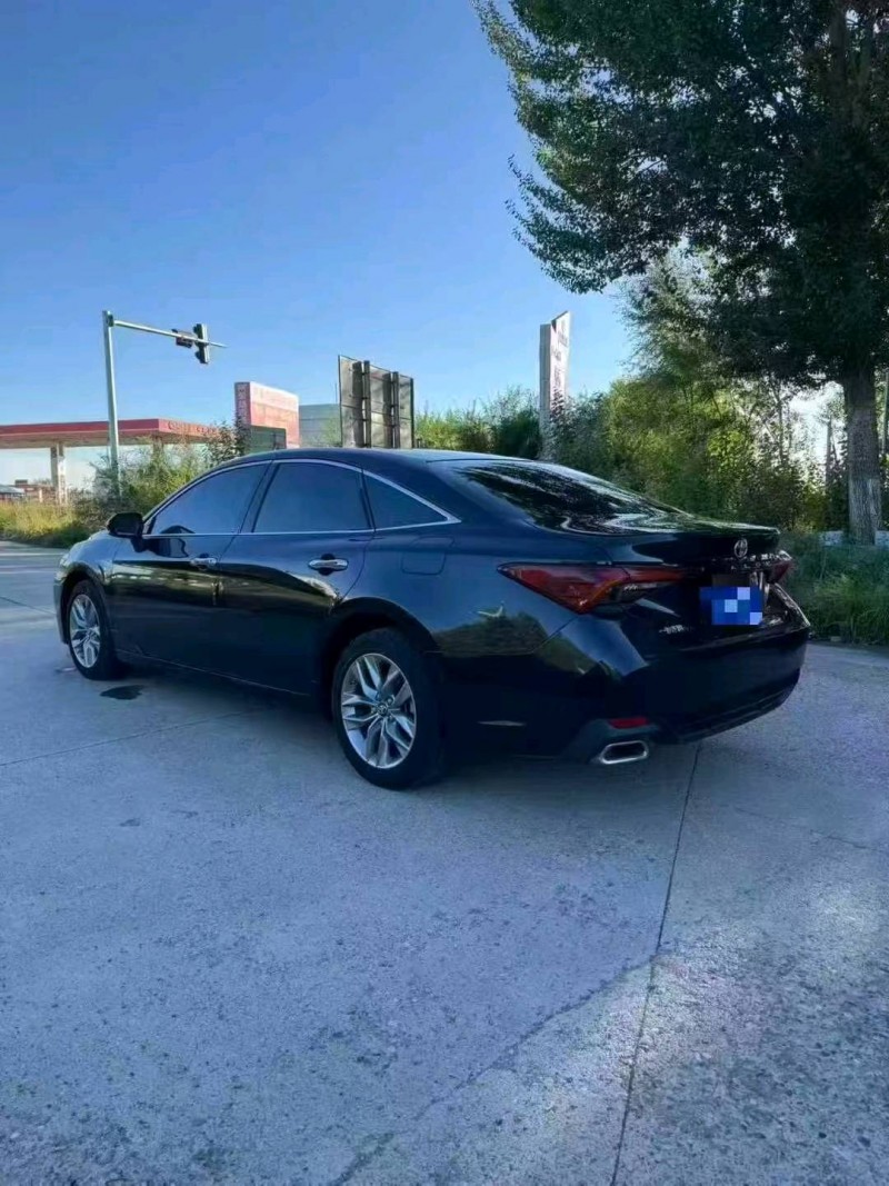 台州21年丰田亚洲龙8