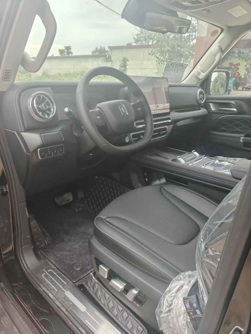 邢台25年长城汽车坦克5