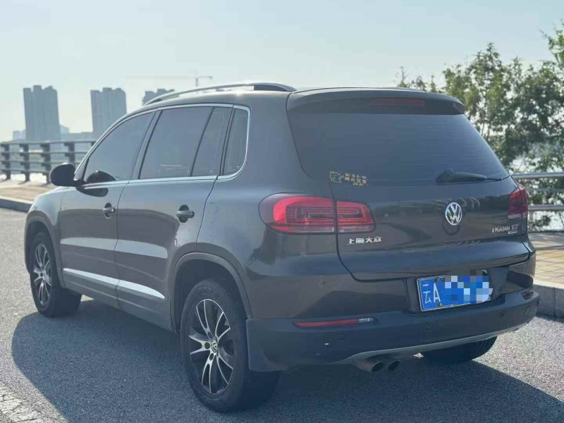 昆明14年大众途观4