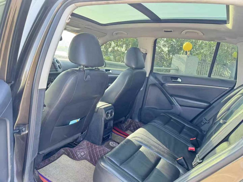 昆明14年大众途观8