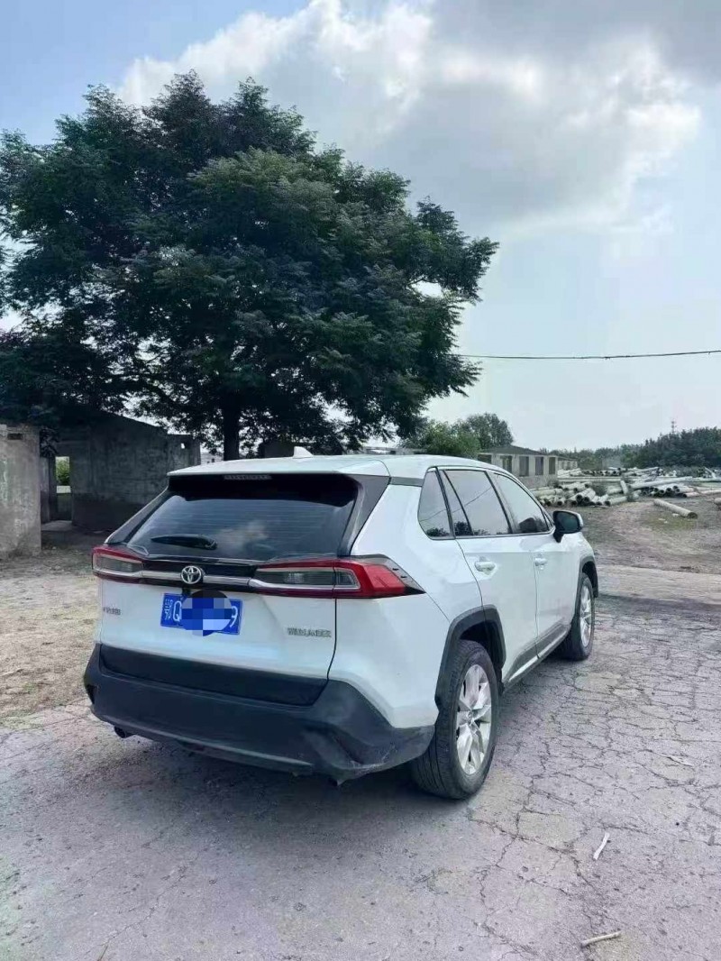 安阳22年丰田威兰达5