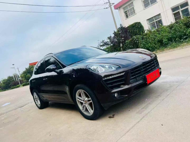 青岛15年保时捷Macan2