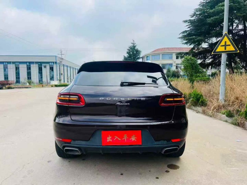 青岛15年保时捷Macan9