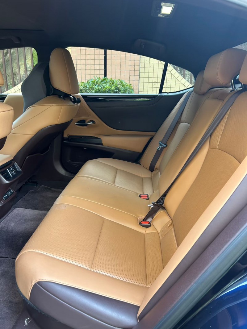 东莞20年雷克萨斯ES4