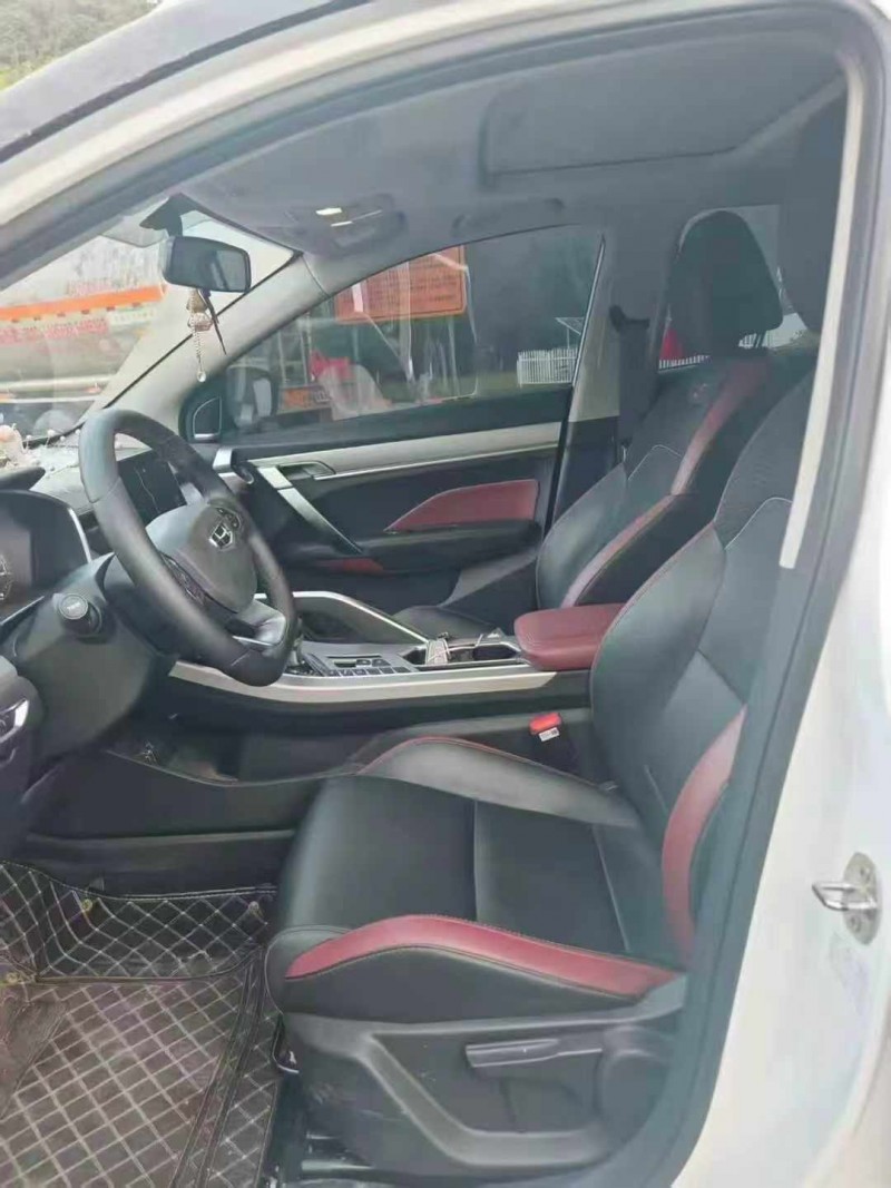 咸阳22年吉利缤越6